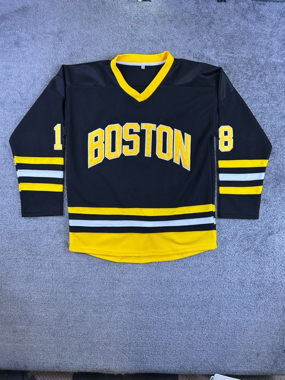 Boston Bruins Gilmore #18 Hockey Jersey Black Yellow White NHL Men’s Small NWOT